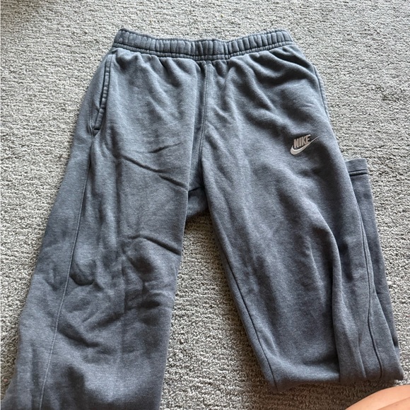 Nike dark grey straight leg sweatpants size small - Picture 1 of 3